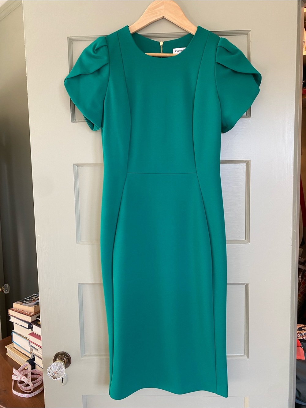 NWT Calvin Klein Emerald Green Tulip Sleeve Sheath Dress